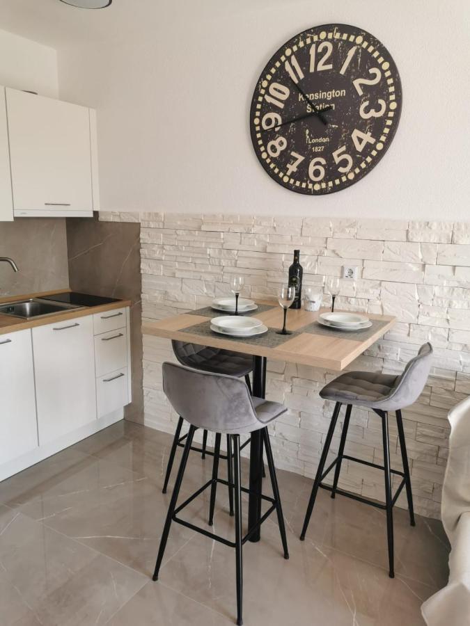 Apartments Marina Трогір Екстер'єр фото