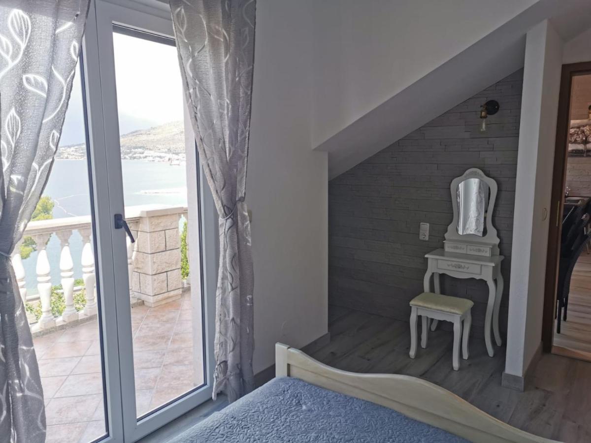 Apartments Marina Трогір Екстер'єр фото