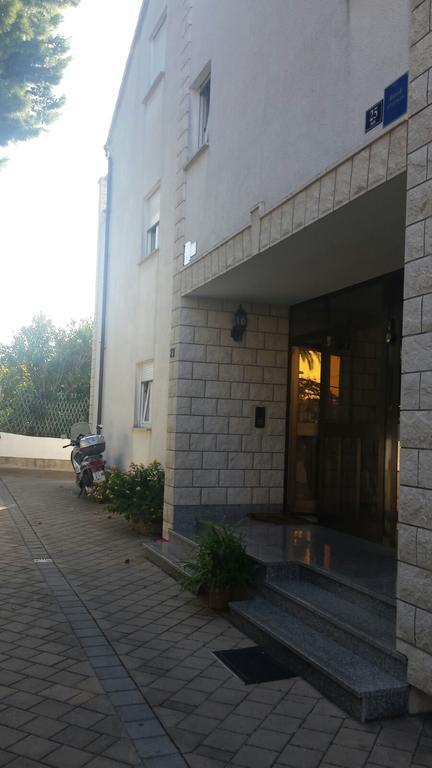 Apartments Marina Трогір Екстер'єр фото