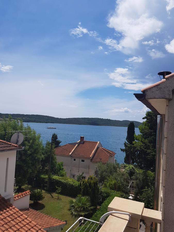 Apartments Marina Трогір Екстер'єр фото