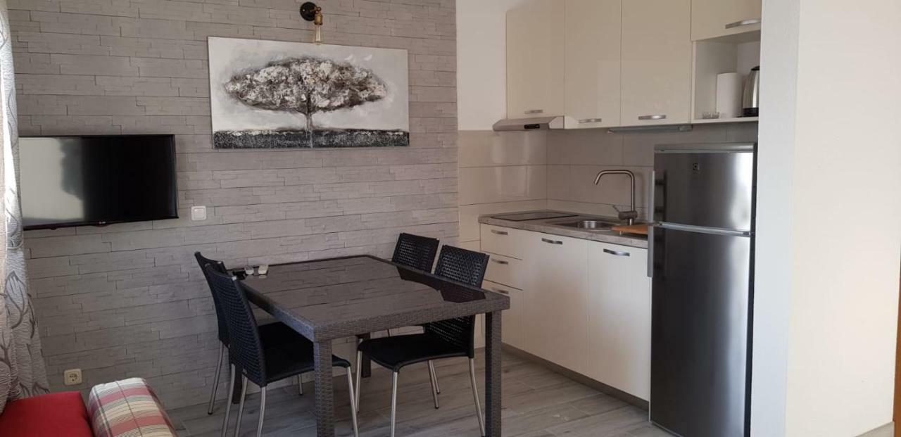 Apartments Marina Трогір Екстер'єр фото