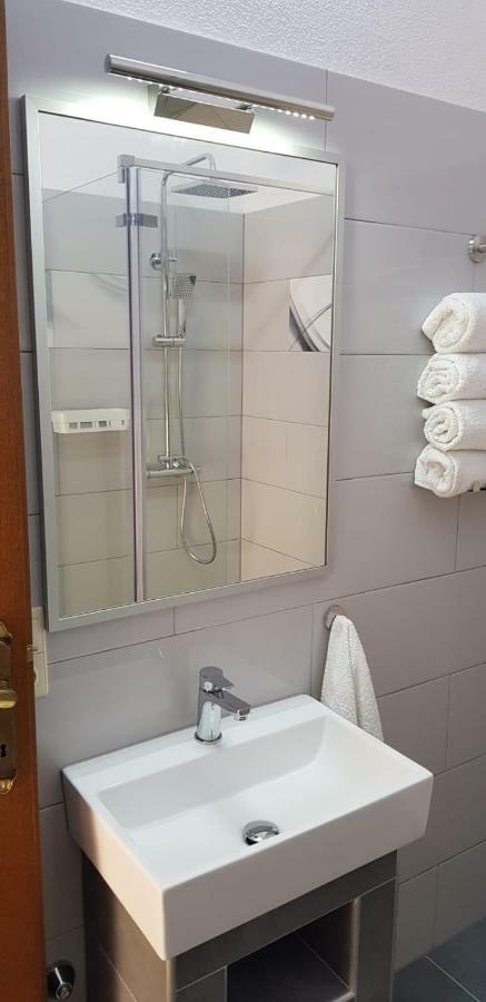 Apartments Marina Трогір Екстер'єр фото