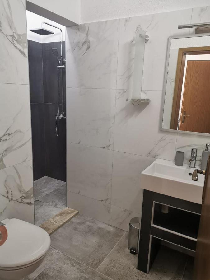 Apartments Marina Трогір Екстер'єр фото